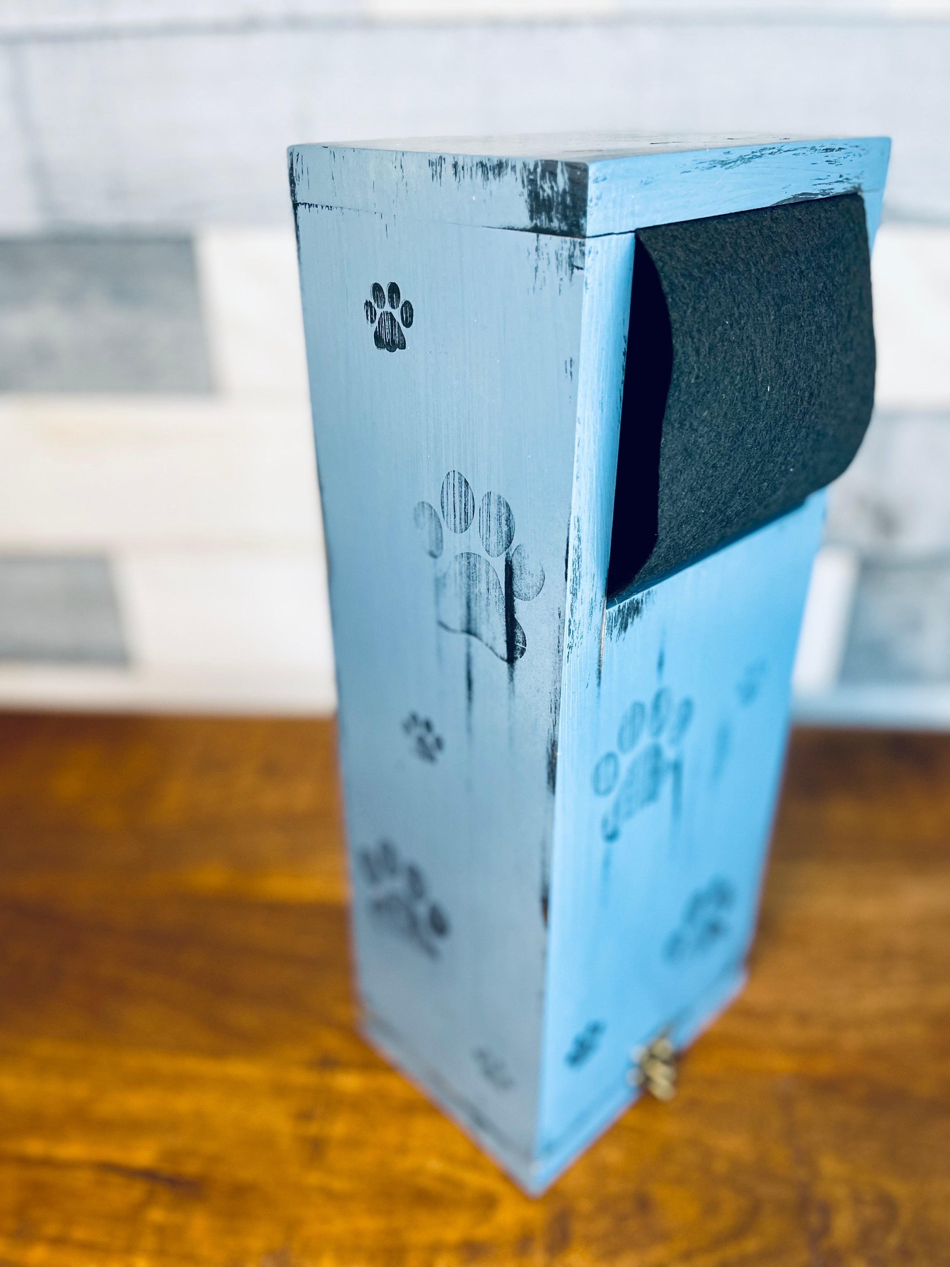 Dog Poop Receptacle (Gray and Black)